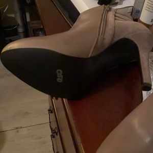 Gray booties never been worn